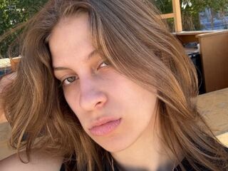 naked camgirl picture RhiannonLinko