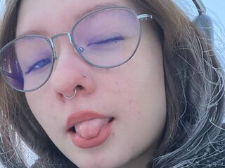 cam girl playing with vibrator RoxannRabenstein