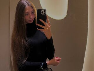 naughty camgirl masturbating RoxanneSpector