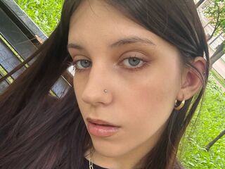 real live cam pic SaritaHowick