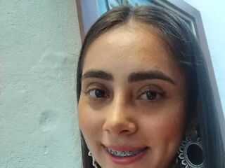 naked webcamgirl ScarlettMiller