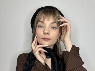 camgirl spreading pussy ScarlettMoreau