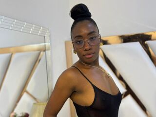 babe web cam SelenaHadid