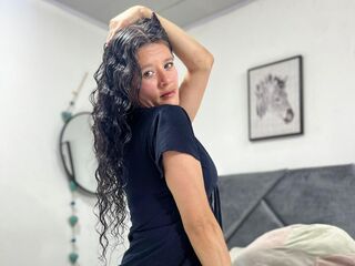 kinky webcam model SerenePikiston