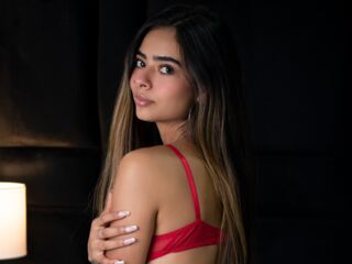 hot cam girl masturbating with vibrator SharaOrtiz