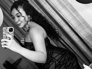 naughty cam girl masturbating with dildo SharonBlairr