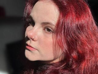 camslut fingering shaved pussy TomikoGeren