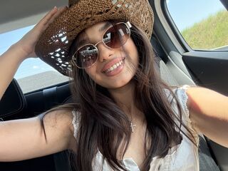 naked girl with webcam masturbating with dildo YasmineHart