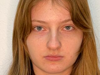 fingering camslut ZellaCarwin